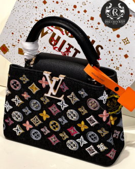 LV HAND PURSE